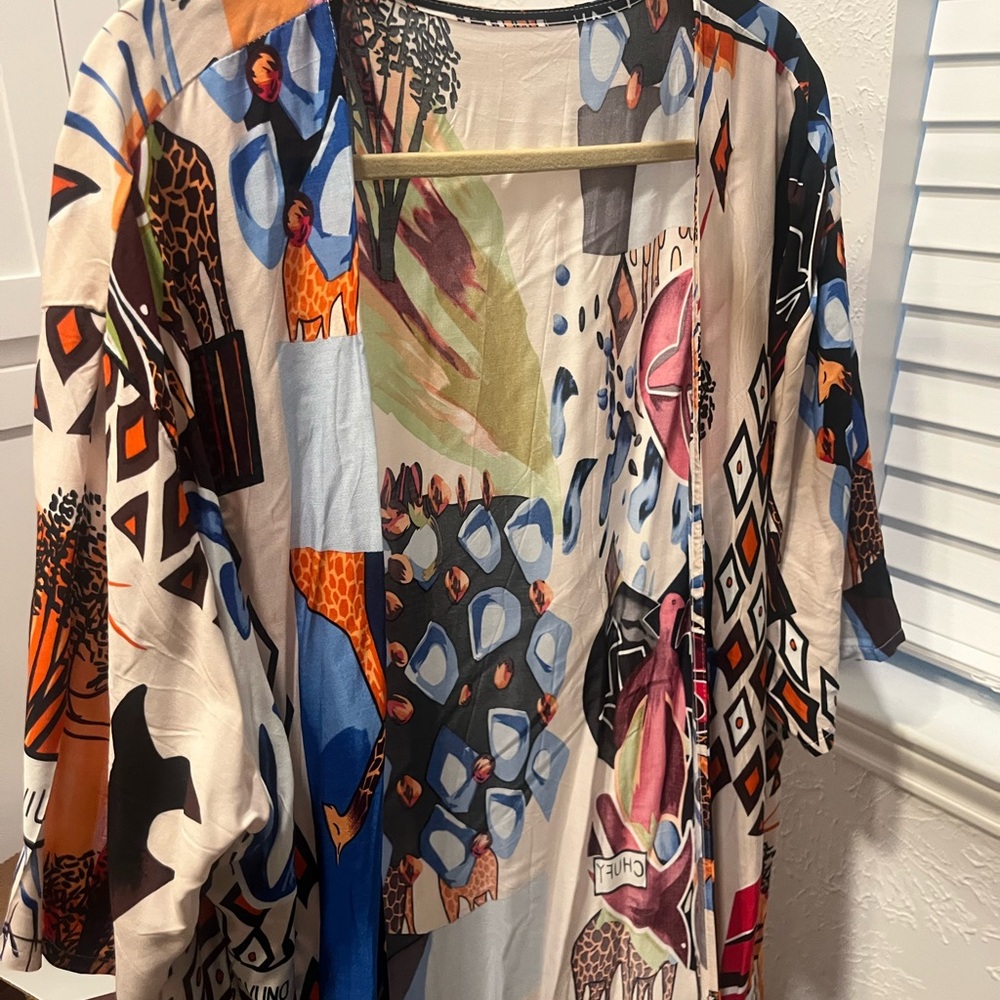 Colorful Abstract Patterned Kimono - Picture 2 of 5
